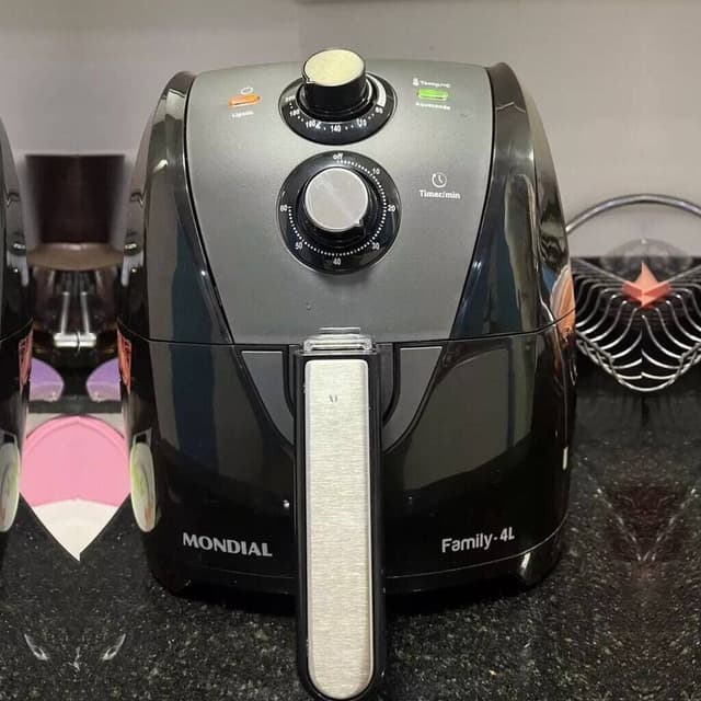Imagem de Fritadeira sem Óleo Air Fryer 4L Mondial 1500W AFN-40-BFT na loja Mercado Livre